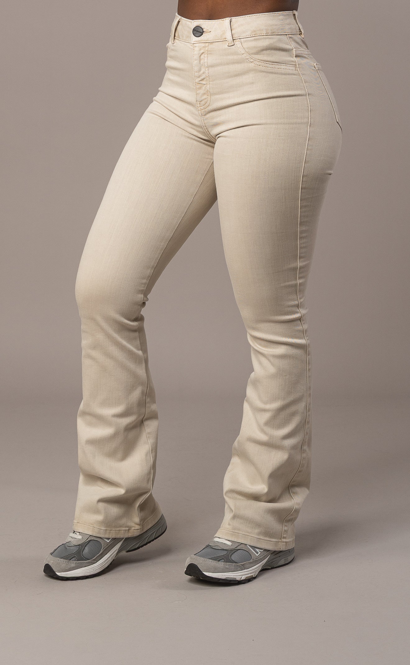 Women's Light Flared Mid-Rise Skinny Jeans - Sand
