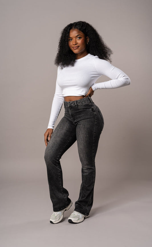 Women's Flared Mid Rise Skinny Jeans - Heavy Wash Black