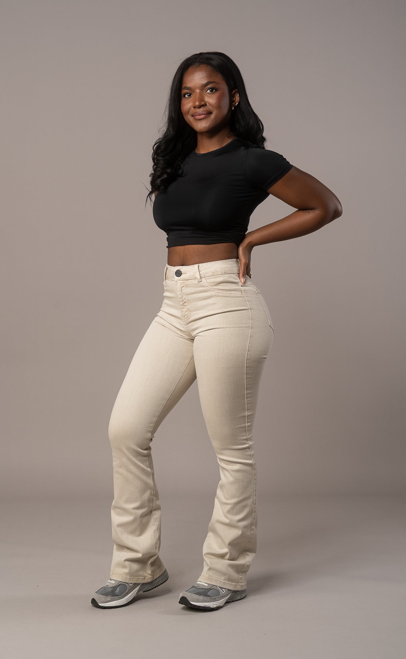 Women's Light Flared Mid-Rise Skinny Jeans - Sand